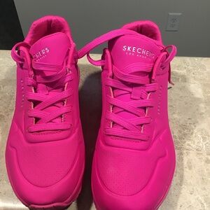 Skechers Hot Vivid Pink Size 8